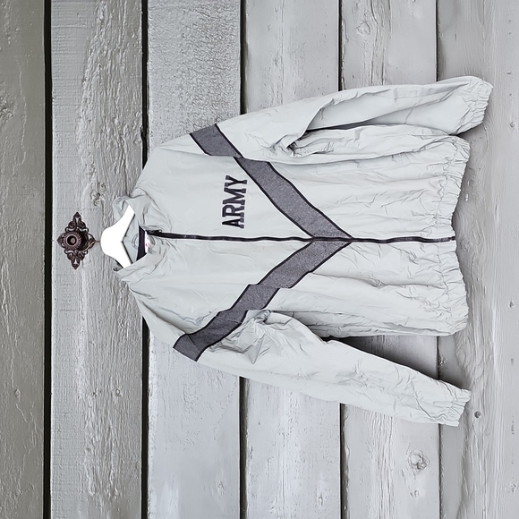 ARMY Vintage 80s Chevron Nylon Oversized Bomber Jacket Green Gray sz M - Picture 4 of 11